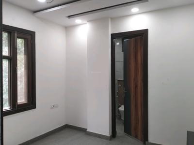 Bedroom Image of 1100 Sq.ft 3 BHK Builder Floor for sale in Shalimar Bagh New Delhi for Rs. 21000000