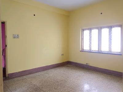 Bedroom Image of 800 Sq.ft 2 BHK Builder Floor for rent in Jodhpur Park Kolkata for Rs. 13000