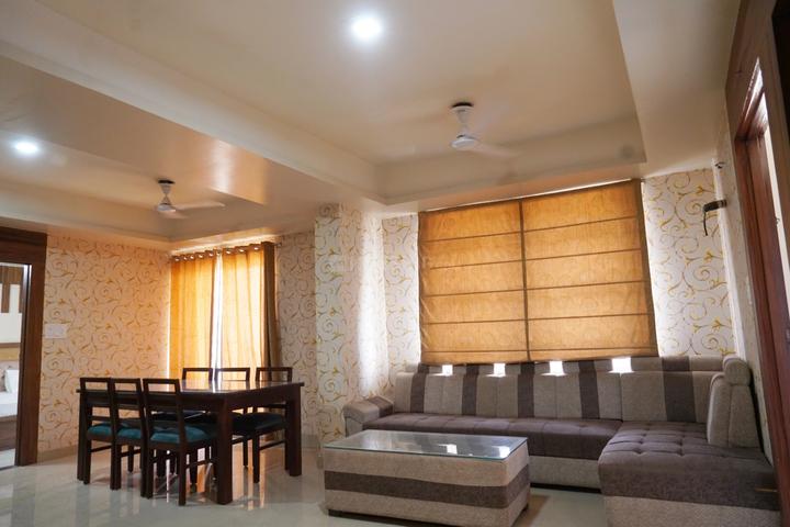 Unimaxe Pink Pride The Suites Main Image 1