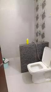 Bathroom Image of 540 Sq.ft 1 BHK Builder Floor for rent in South City Floors 1, Sector 41 Gurgaon for Rs. 17500