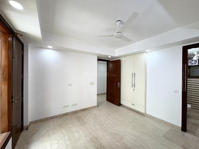 Bedroom Image of 1800 Sq.ft 3 BHK Builder Floor for rent in Green Park New Delhi for Rs. 120000