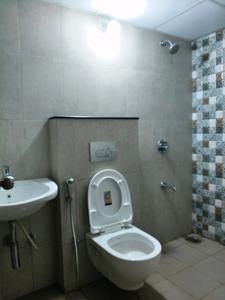 Common Bathroom Image of 1210 Sq.ft 2.5 BHK Apartment / Flat for sale in Shapoorji Pallonji Vanaha, Bavdhan Pune for Rs. 9999999