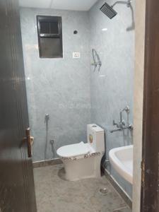 Image of 1850 Sq.ft 4 BHK Apartment / Flat for sale in Sector 73, Noida for Rs. 12000000