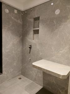 Common Bathroom Image of 901 Sq.ft 2 BHK Apartment / Flat for sale in Agarwal Florence, Goregaon West Mumbai for Rs. 19200000