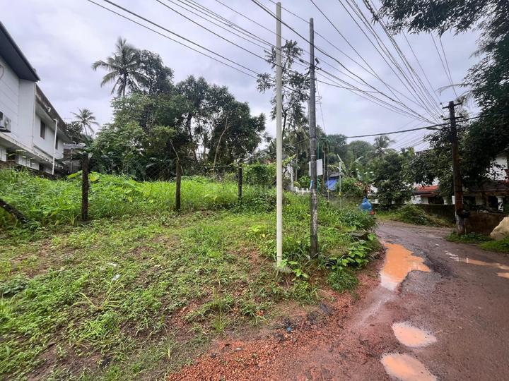 Kakkanad Main Image 1