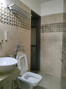 Common Bathroom Image of 1000 Sq.ft 2 BHK Apartment / Flat for rent in Hiranandani Estate Thane for Rs. 60000
