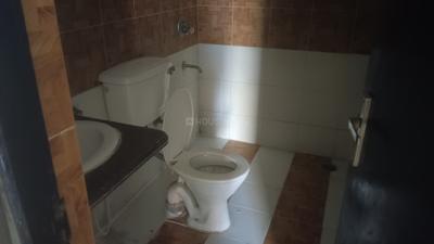 Image of 915 Sq.ft 2 BHK Apartment / Flat for rent in Supertech Livingston, Crossings Republik, Ghaziabad for Rs. 18000