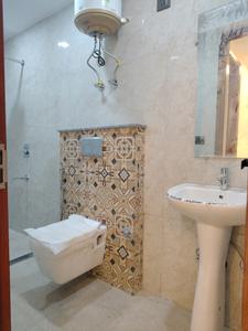Common Bathroom Image of 1200 Sq.ft 3 BHK Apartment / Flat for rent in Rajpur New Delhi for Rs. 33500