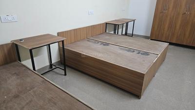 Bedroom Image of 190 Sq.ft 1 R Apartment / Flat for rent in Chandralok Lucknow for Rs. 21000