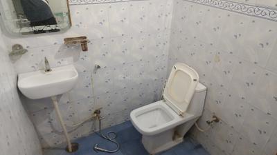 Image of 700 Sq.ft 2 BHK Builder Floor for rent in Daulatganj, Lucknow for Rs. 14000
