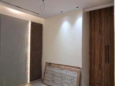 Bedroom Image of 1250 Sq.ft 3 BHK Apartment / Flat for sale in Paschim Vihar New Delhi for Rs. 21000000