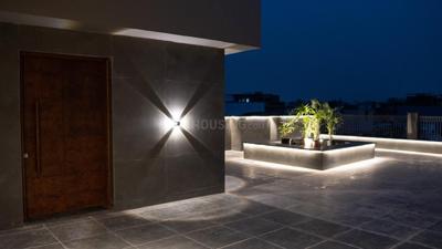 Balcony Image of 5000 Sq.ft 6 BHK Duplex for sale in Punjabi Bagh New Delhi for Rs. 95000000