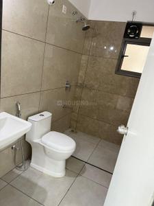 Bathroom Image of 930 Sq.ft 2 BHK Apartment / Flat for rent in Jai Vishnu Greens, Fursungi Pune for Rs. 22000