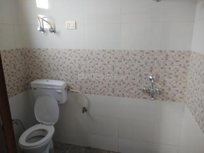 Common Bathroom Image of 975 Sq.ft 2 BHK Apartment / Flat for rent in Tapukara Bhiwadi for Rs. 7000