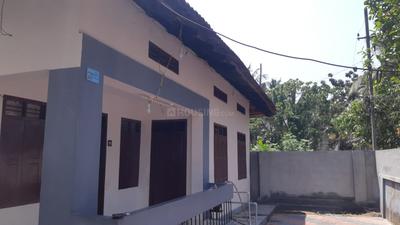 Balcony Image of 750 Sq.ft 3 BHK Independent House for sale in Palluruthy Kochi for Rs. 3600000