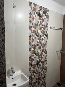 Bathroom Image of 1290 Sq.ft 2 BHK Apartment / Flat for rent in Sangini Sakar, Jahangir Pura Surat for Rs. 17000