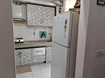 Kitchen Image of 1675 Sq.ft 3 BHK Apartment / Flat for rent in Rohtas Plumeria Homes, Gomti Nagar Lucknow for Rs. 36000