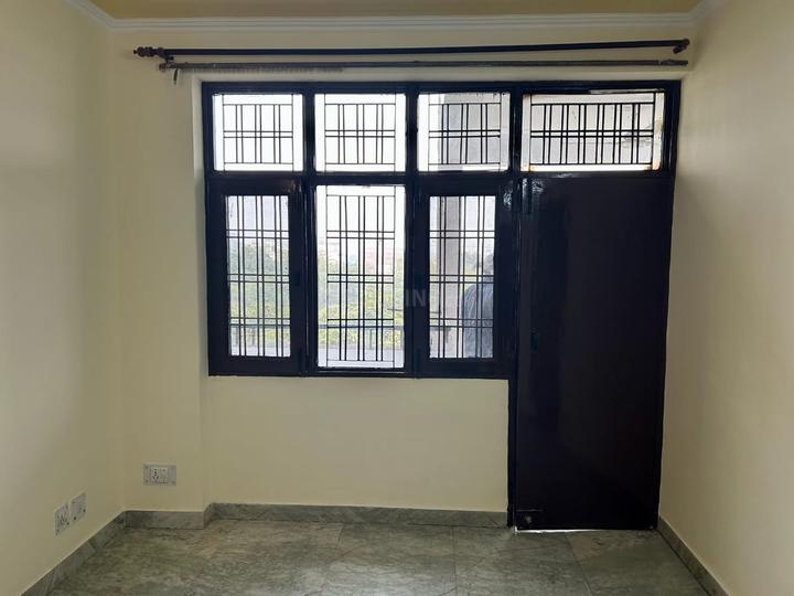 Sector 21C Bedroom 1