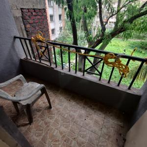 Balcony Image of 950 Sq.ft 2 BHK Apartment / Flat for rent in Dhankawadi Pune for Rs. 18000