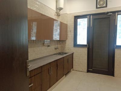 Kitchen Image of 2000 Sq.ft 3 BHK Builder Floor for rent in Unitech Nirvana Country, Sector 50 Gurgaon for Rs. 80000