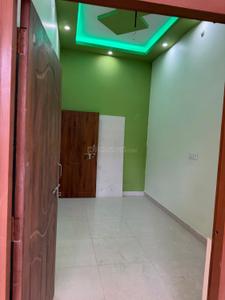 Bedroom Image of 560 Sq.ft 2 BHK Independent House for rent in Mallpur Lucknow for Rs. 15000