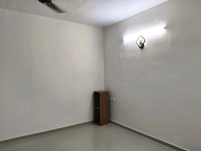 Living Room Image of 450 Sq.ft 1 BHK Apartment / Flat for rent in Pyramid Infinity, Sector 70 Gurgaon for Rs. 19000