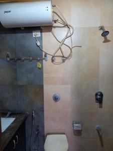 Bathroom Image of 1600 Sq.ft 3 BHK Apartment / Flat for rent in Vallabh Vidhyanagar Anand for Rs. 18000