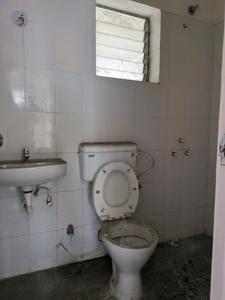 Common Bathroom Image of 900 Sq.ft 3 BHK Apartment / Flat for sale in Shapoorji Pallonji Shukhobrishti Spriha Phase 9 , New Town Kolkata for Rs. 6000000