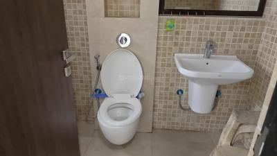 Image of 900 Sq.ft 3 BHK Apartment / Flat for rent in Lodha Splendora, Thane West, Thane for Rs. 45000