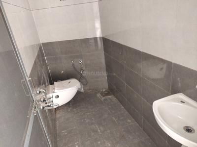Bathroom Image of 2050 Sq.ft 7 BHK Independent House for rent in Pipaliya Vadodara for Rs. 10000
