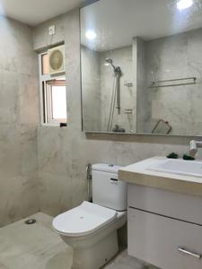 Common Bathroom Image of 550 Sq.ft 1 BHK Apartment / Flat for sale in Kasarvadavali Thane for Rs. 5000000