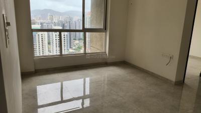 Living Room Image of 1010 Sq.ft 2 BHK Apartment / Flat for rent in Lodha Amara, Kolshet Thane for Rs. 37000