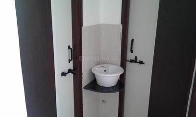 Bathroom Image of 450 Sq.ft 1 BHK Apartment / Flat for rent in Kuber Singham Shree Siddhivinayak Park, Wadaki Pune for Rs. 5000
