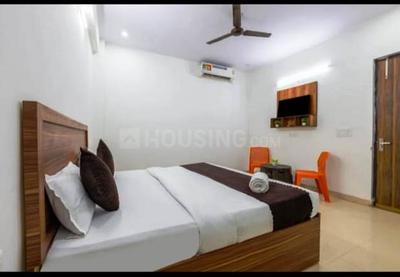 Bedroom Image of Hotel Metro View in Sector 52, Noida