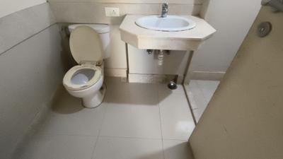 Image of 1000 Sq.ft 2 BHK Apartment / Flat for sale in Hiranandani Casa Marina CHS, Hiranandani Estate, Thane for Rs. 21000000