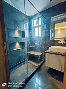 Bathroom Image of 2700 Sq.ft 4 BHK Builder Floor for sale in Saket New Delhi for Rs. 70000000