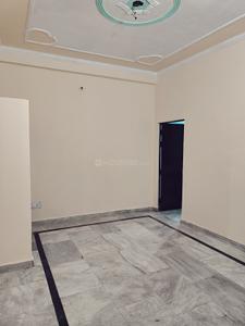Bedroom Image of 1250 Sq.ft 1 BHK Builder Floor for rent in Gomti Nagar Extension Lucknow for Rs. 9000