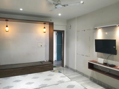 Bedroom Image of 360 Sq.ft 1 RK Apartment / Flat for rent in DLF Capital Greens Phase 1 And 2, Karampura New Delhi for Rs. 25000