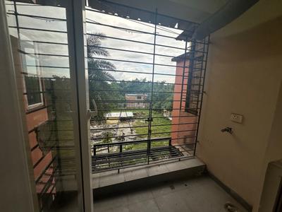 Balcony Image of 1300 Sq.ft 3 BHK Apartment / Flat for sale in Chinar Park Kolkata for Rs. 7100000