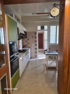 Kitchen Image of 3530 Sq.ft 5 BHK Apartment / Flat for rent in Prateek Edifice, Sector 107 Noida for Rs. 300000