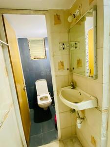 Bathroom Image of 1220 Sq.ft 2 BHK Apartment / Flat for rent in Navrangpura Ahmedabad for Rs. 26000