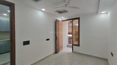 Bedroom Image of 900 Sq.ft 3 BHK Builder Floor for sale in Govindpuri New Delhi for Rs. 7000000