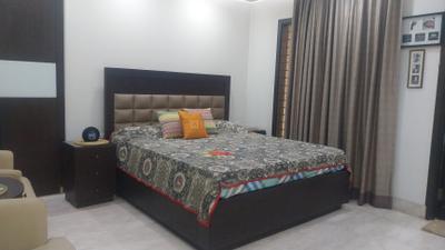 Bedroom Image of 3000 Sq.ft 4 BHK Builder Floor for rent in South Extension II New Delhi for Rs. 175000