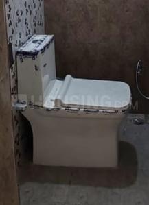 Bathroom Image of 400 Sq.ft 2 BHK Apartment / Flat for rent in Hebbal Bengaluru for Rs. 16000