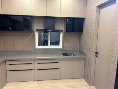 Kitchen Image of 1750 Sq.ft 4 BHK Apartment / Flat for rent in Vemali Vadodara for Rs. 80000