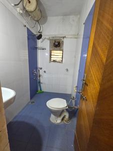 Bathroom Image of 1020 Sq.ft 2 BHK Apartment / Flat for rent in Hermes Complex, Sangamvadi Pune for Rs. 40000