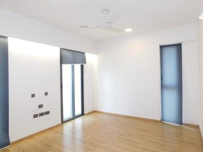 Bedroom Image of 900 Sq.ft 2 BHK Apartment / Flat for sale in Birla Niyaara Phase 1, Worli Mumbai for Rs. 76500000