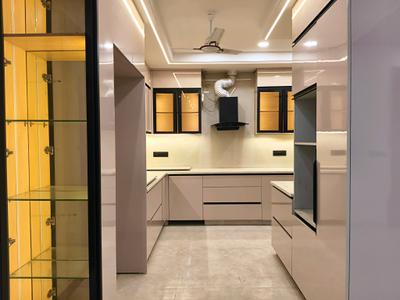 Kitchen Image of 2500 Sq.ft 4 BHK Builder Floor for sale in Paramount Luxury Golf Course Extension, Sector 57 Gurgaon for Rs. 32500000