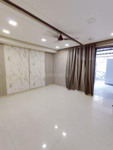 Bedroom Image of 540 Sq.ft 2 BHK Builder Floor for rent in Ramesh Nagar New Delhi for Rs. 32000