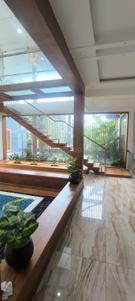 Balcony Image of 13000 Sq.ft 5 BHK Independent House for sale in Pukkattupady Kochi for Rs. 80000000